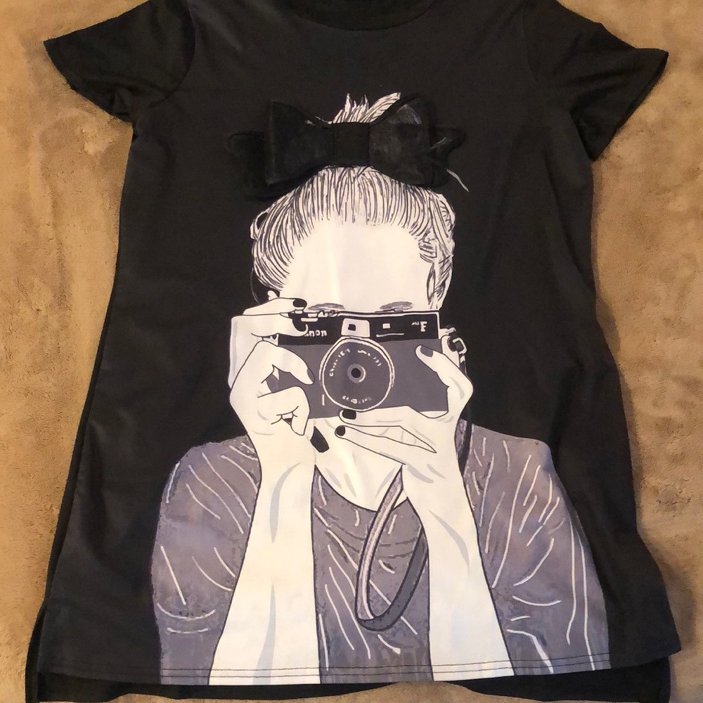 Black Graphic T-Shirt Dress with Camera Print